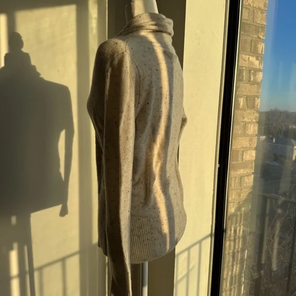 Ann Taylor Cashmere Shawl Collar Wrap Sweater Speckled Cream Small - Picture 9 of 12